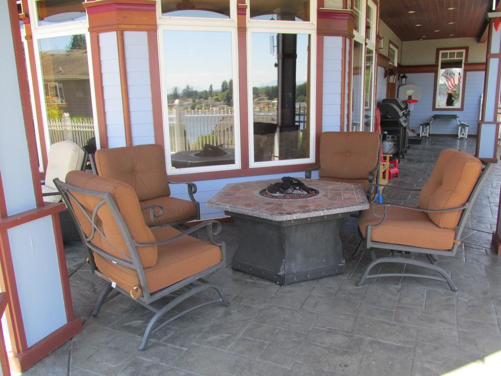 Mansion Inn Lake Stevens Esterno foto